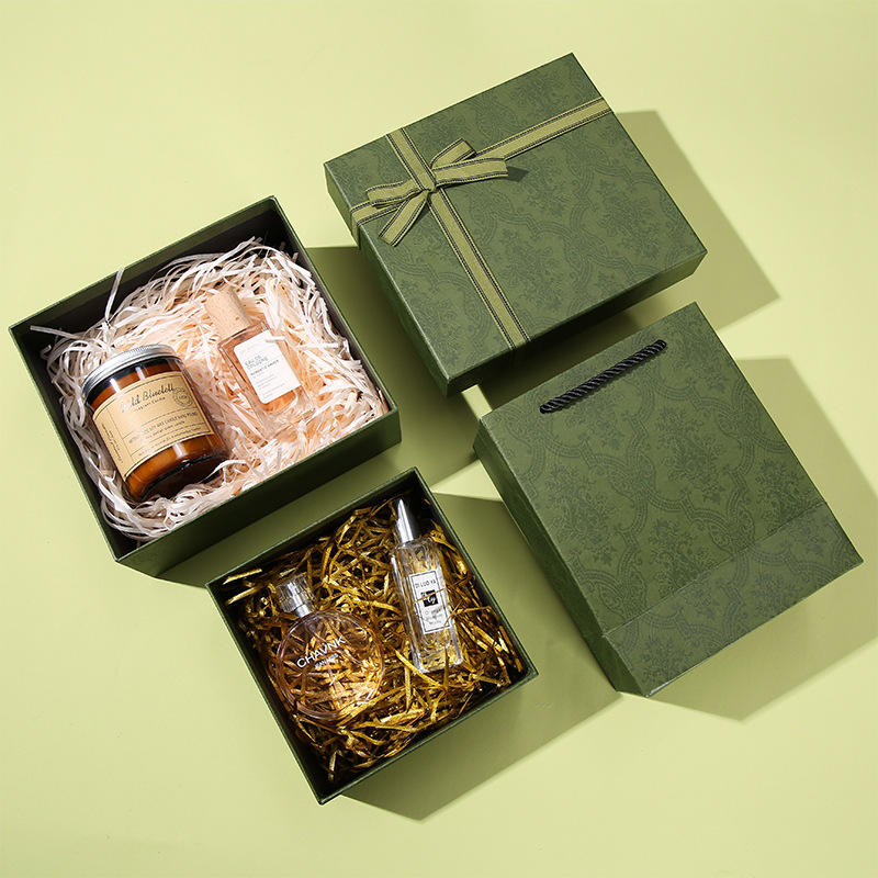 Cream box packaging design Main image