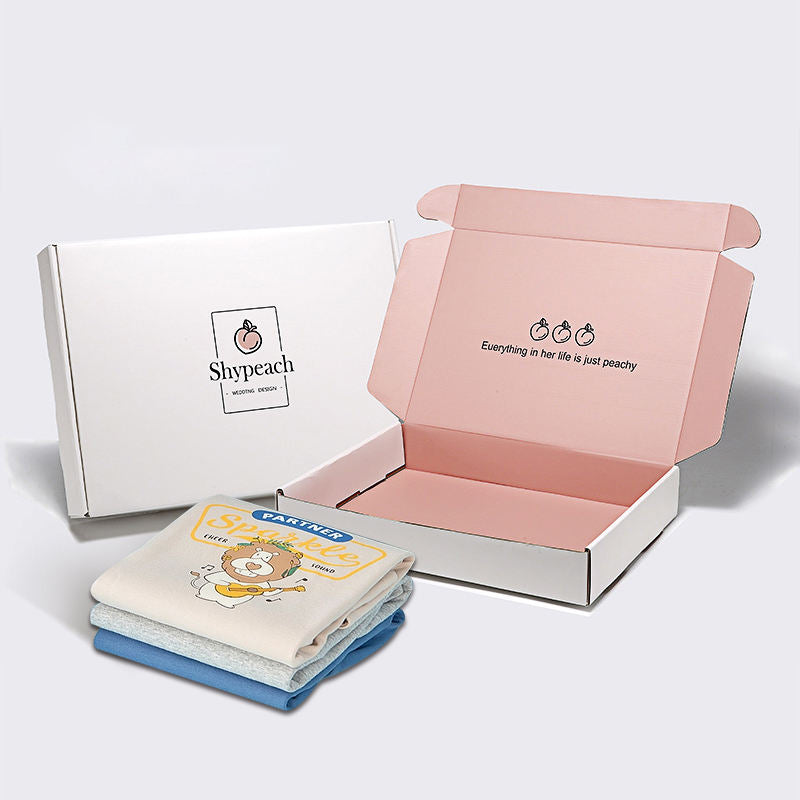 Custom Luxury Apparel Boxes