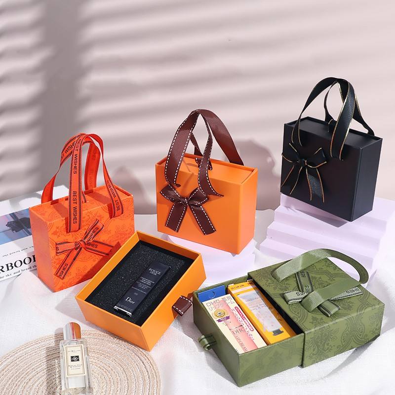 Custom Cosmetic Packaging