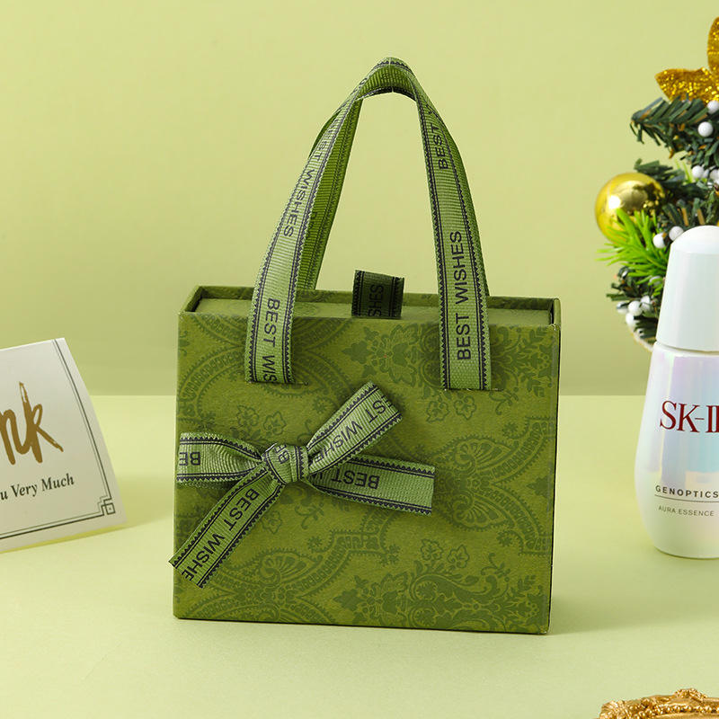 Custom Cosmetic Packaging