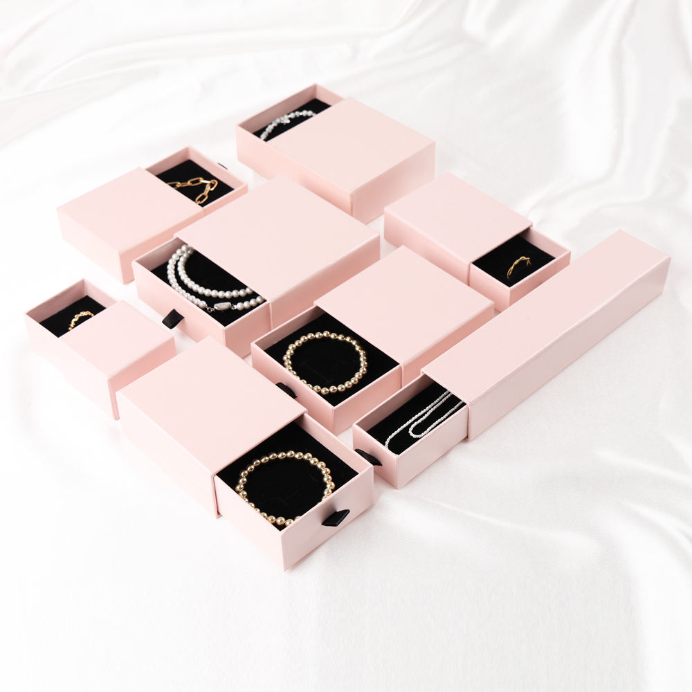 Luxury jewelry packaging